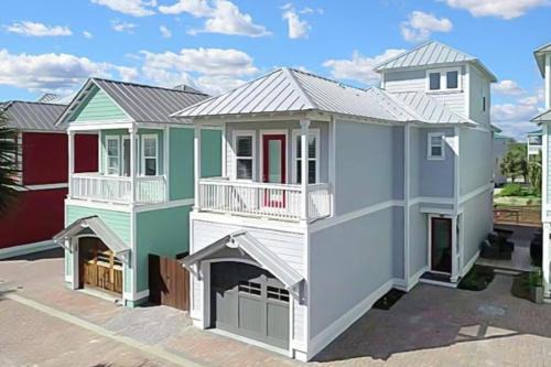 Waterside Village House | Two if by Sea