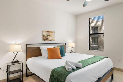 Tempe Apartment | TWO Modern Waterfront CozySuites sidebyside