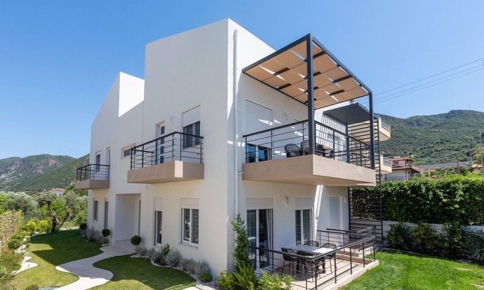 Psathopirgos Apartment | Two Olive Trees - "Olive" Apartment - 2 bedrooms - Sea View