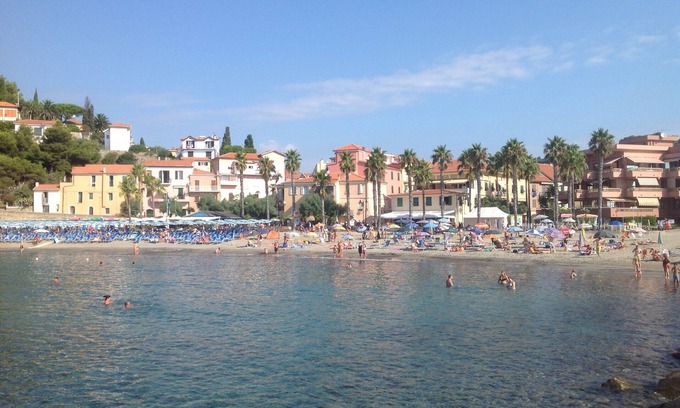 San Lorenzo al Mare Apartment | Two-room apartment 10 meters from the sea