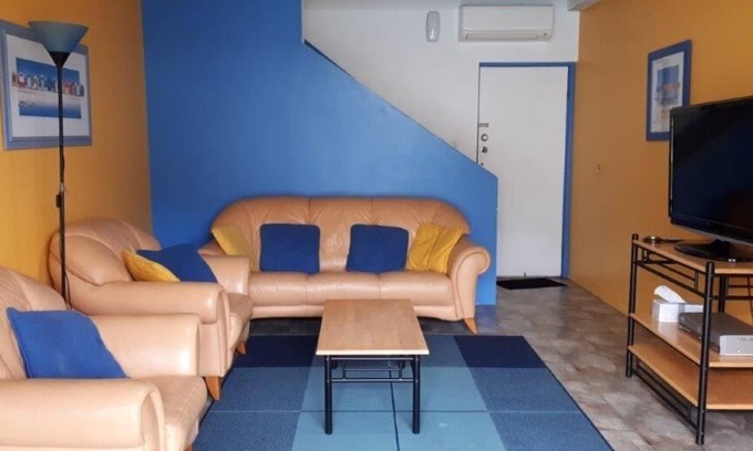 Batehaven Apartment | Two Storey Two bedroom unit right on Corrigans Beach