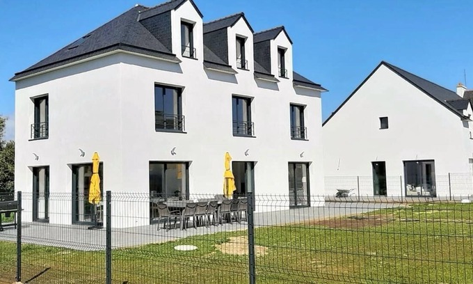 Saint-Pierre-Quiberon House | TY BRAZ - Very large house 3 minutes walk from the beach (Baie Quiberon side)