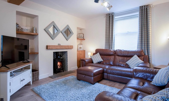 Tenby Cottage | Ty George - 3 Bedroom Cottage - Tenby