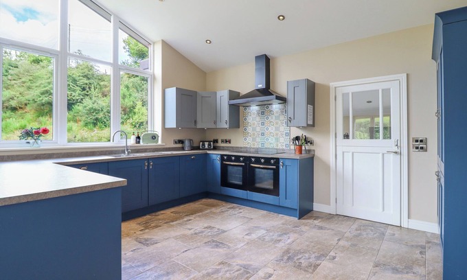 Llanfair Caereinion Cottage | Ty Isaf