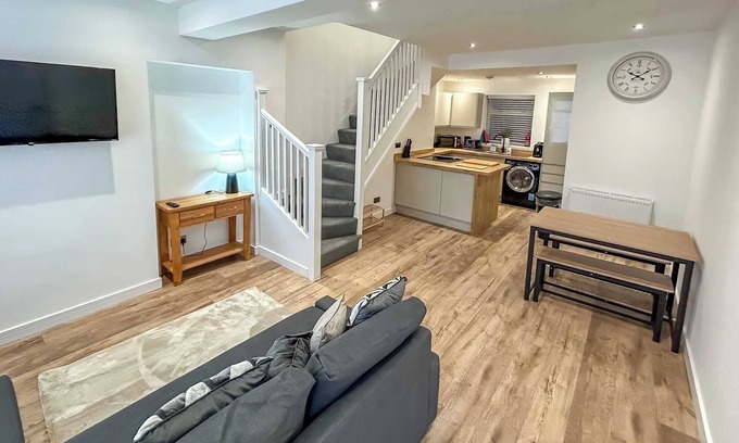 Porth House | Ty Pentref by STAE-Homes