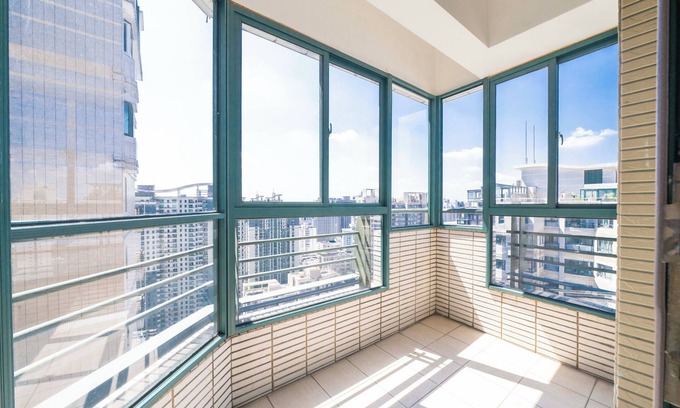 Xujiahui Bed & Breakfast | Tyms 3BR 2BA Apt Novel Garden Metro