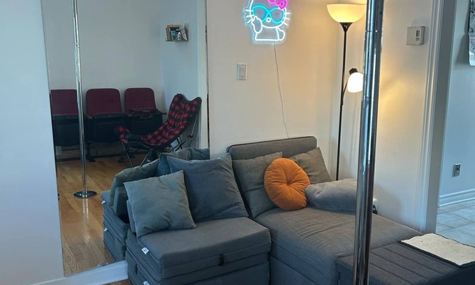 Tetreaultville Condo | Typical Montreal Appartement - Cozy 1BR Getaway