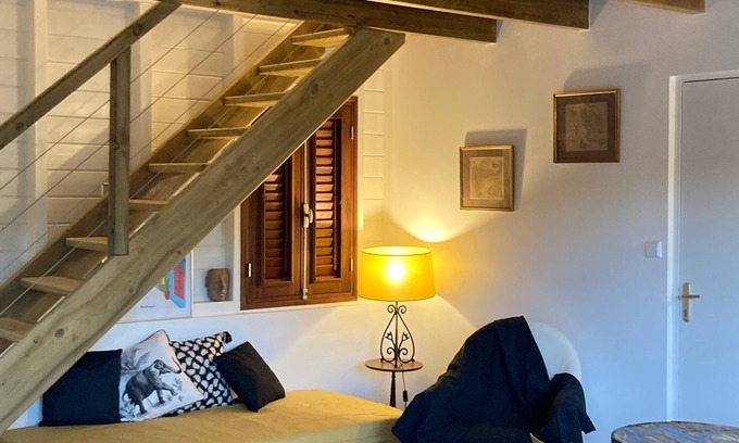 Case-Pilote House | Typical townhouse by the sea!