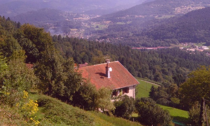 Vagney Ski Chalet | Typical Vosges chalet - sleeps 9 (excluding babies)