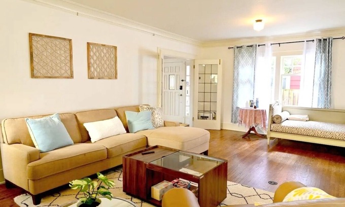 University District House | U-District Warmth 8 mins walk from UW