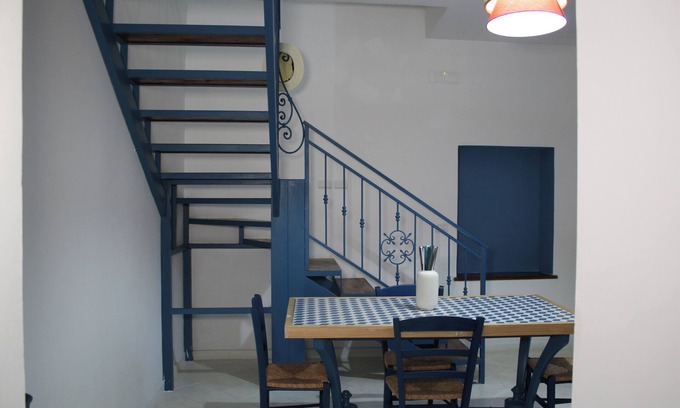 Castel Morrone Hotel | 'U MUR R'e' Fate