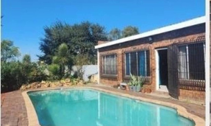 Germiston Bed & Breakfast | Ubuntu Heavennn