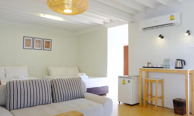 Hai Ya Hotel | UDEE Cozy Hotel