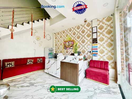 Ujjain Hotel | UJJAIN HOTEL TEERUPATI - INN Near Shri Mahakaleshwar Jyotirlinga Temple - Fully Air conditioned Rooms Prime Location - A Superior Hoten In Ujjain