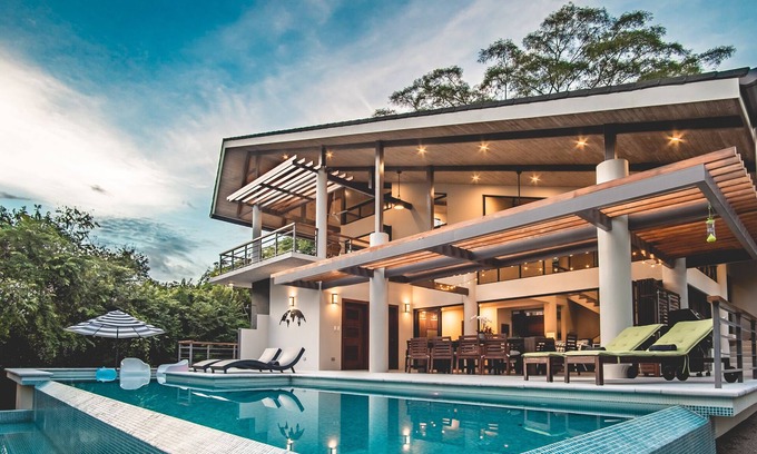 Samara Villa | Ultimate Group Getaway: Huge modern home on private lot 5 min drive from Samara.