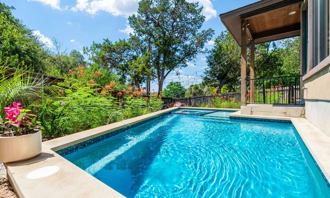 South River City House | Ultimate Group Stay: Pool, Game Room & Hot Tub