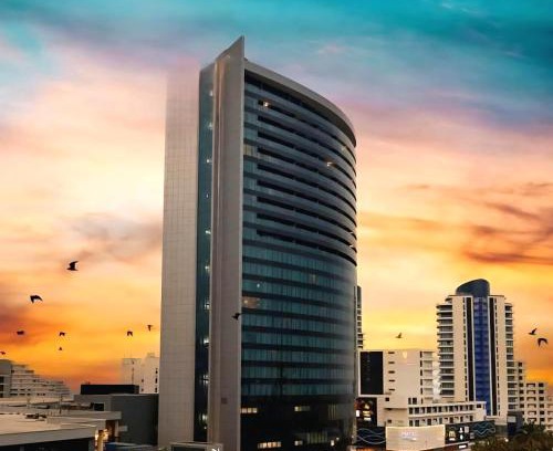 Umhlanga Apartment | Umhlanga Luxury Oceans Apartment with Sea Views in same building as 5 star hotel