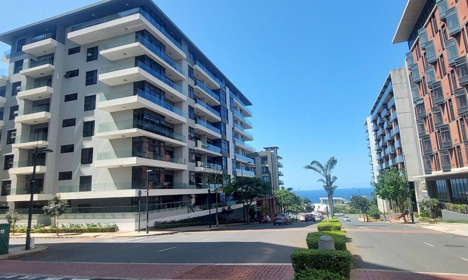 Umhlanga Ridge Apartment | Umhlanga Rox - 2 Bedroom apartment with sea view