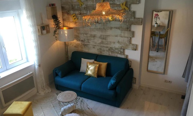 Sainte-Therese-Demi-Lune Apartment | Un petit coin de paradis au centre ville de Caen