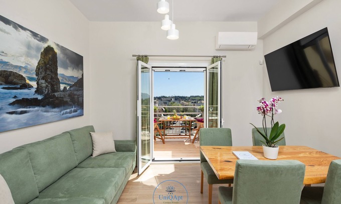 Corfu Town Apartment | UniQApt Garitsa Woods