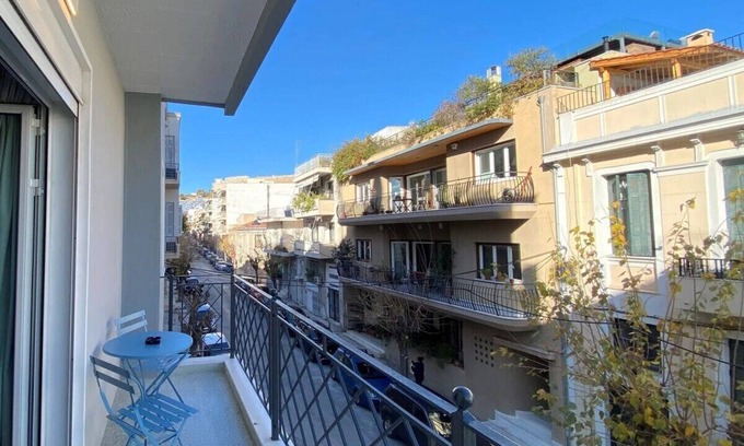 Anafiotika Apartment | Unique 1BR Studio Apartment with Nice Balcony View