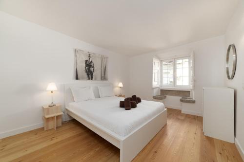 Encarnacao Apartment | Unique 2 Bdr Apartment in the heart of lisbon