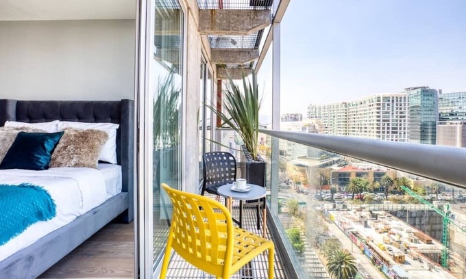 Miguel Hidalgo Apartment | Unique Apt w/Balcony+Views|Gym+Pool+Rooftop+Lounge