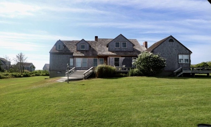 Eel Point House | Unique Family Compound in Dionis