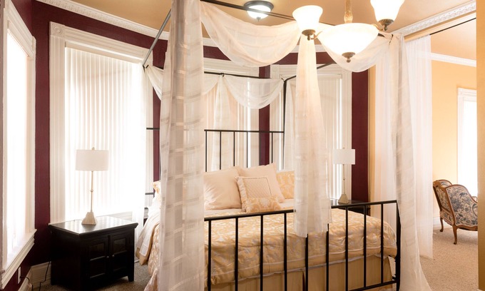 City Park West House | Unique Historic Victorian Mansion near Downtown Denver, Sleeps 16.