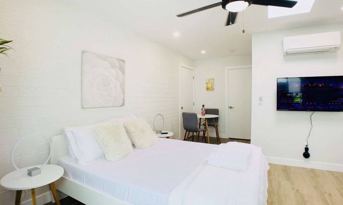 South Scottsdale Apartment | Unique poolside studio - less than a mile to Old Town