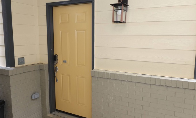 Atlanta Cottage | Unique romantic tiny house for your in town escape!nn10 min from downtown ATL