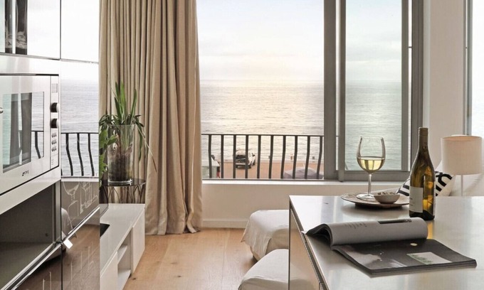 Clifton Apartment | Unique Studio Apartment - Number 4704
