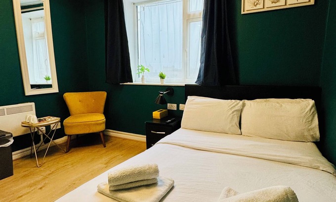 Elephant and Castle Apartment | Unique studio flat in city 11