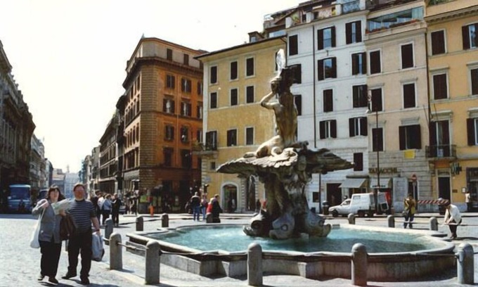 Rione II Trevi Apartment | unique view on Barberini Square,100mt from Spanish Steps, cosy apt