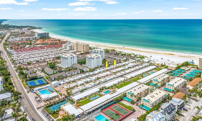 Aloha Kai House | Unleash Island Bliss - Aloha Kai #34 & #37 - Roelens