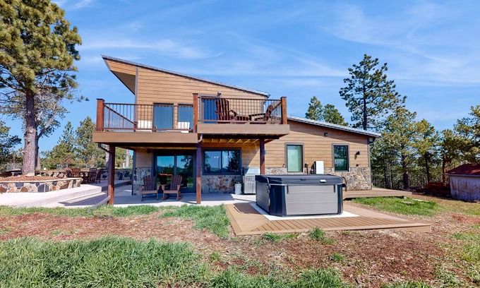 Keystone Cabin | Unmatched views of Mt. Rushmore and Black Elk Peak on 17 acres with hot tub
