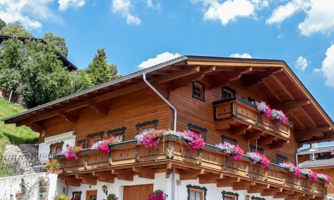 Thumersbach Apartment | Unterpirchhof by Interhome