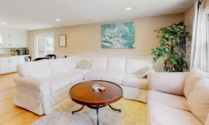 Truro House | Unwind on Sylvan Lane | Home in Truro near Provincetown & beaches with deck