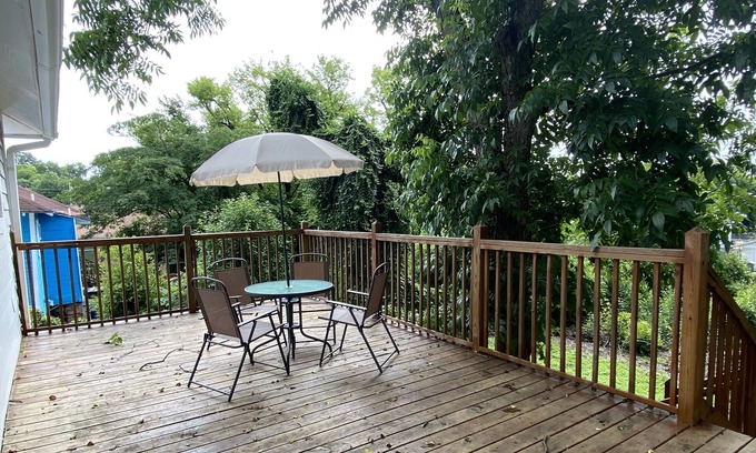 Macon House | Up to 10 guests! 5 bathroom 5 bedroom near Mercer