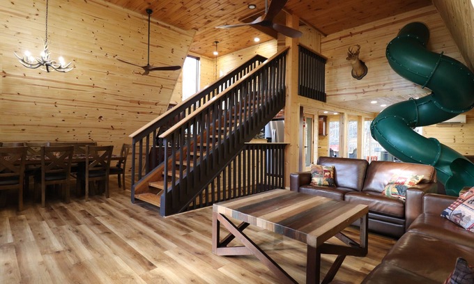 Newland Cabin | Updated for Comfort, Built for Bliss. Elk Cabin is the One You Dont Want to Miss