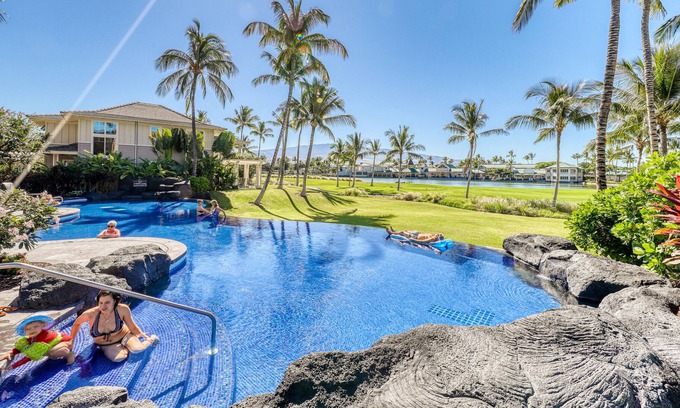Waikoloa Condo | Updated ground-level condo with A/C, pool, & fitness center