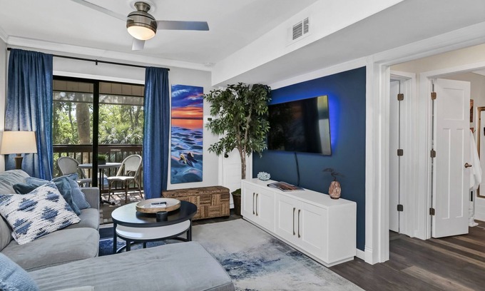 North Forest Beach Villa | UPDATED Hilton Head Island Sands Villa with Terrace & Pacman @ COLIGNY BEACH!