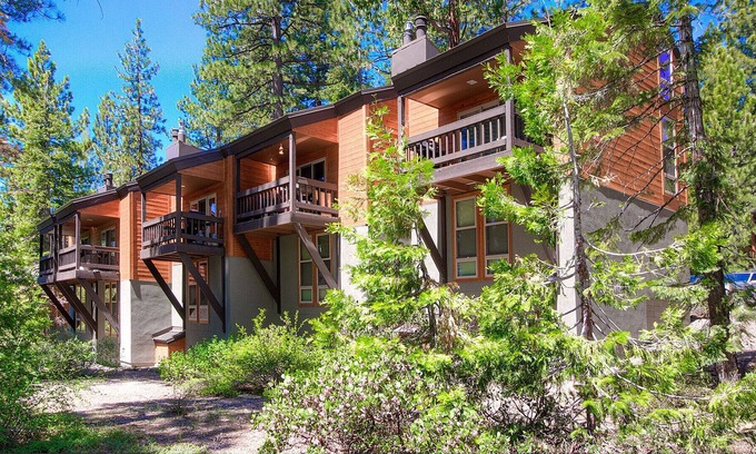 Dollar Point House | Updated Incline Condo w/BBQ, Deck, Fireplace, Summer Pool and Tennis (TCC0447)