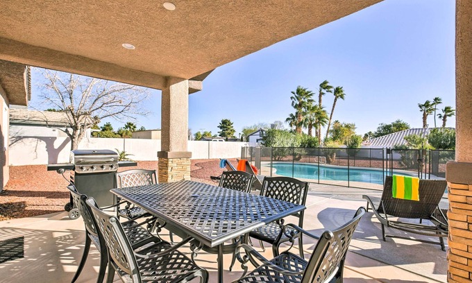 Las Vegas House | Updated Las Vegas House: Patio & Solar Heated Pool