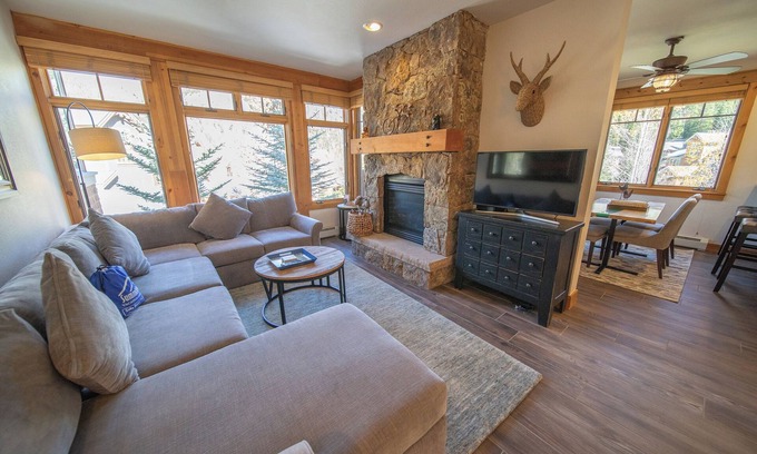 Keystone House | Updated Townhouse, Outdoor Pool & Hot Tubs Onsite