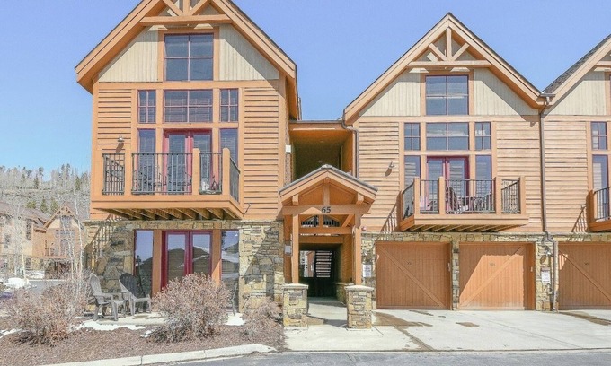 Keystone House | Updated Unit, Gorgeous Mountain View!