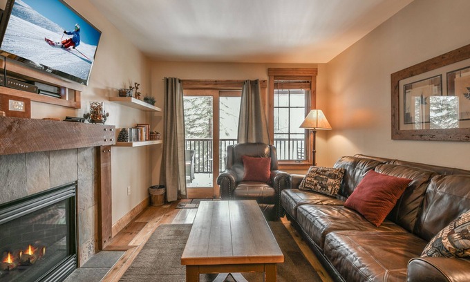 River Run Condo | Updated Unit Near Ski Lifts, Dining & Shops!