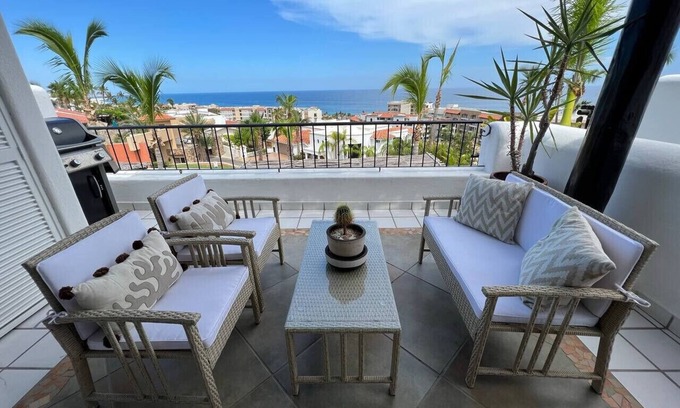 San Jose del Cabo Apartment | Upscale 2bdrm Condo In La Jolla