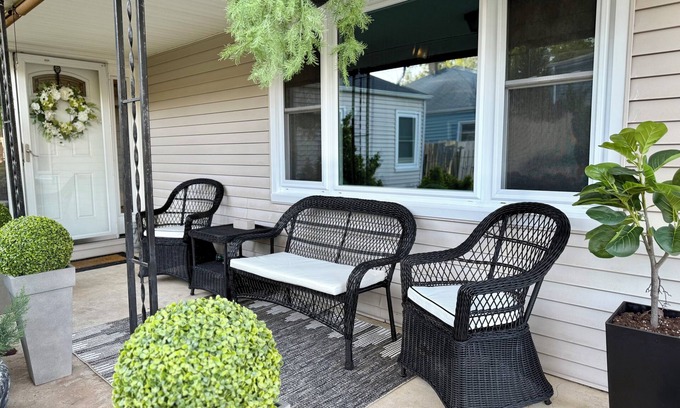 Wichita House | Upscale Abode
