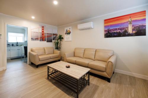 West San Jose Apartment | Upscale Bay Area themed place near Santana Row
